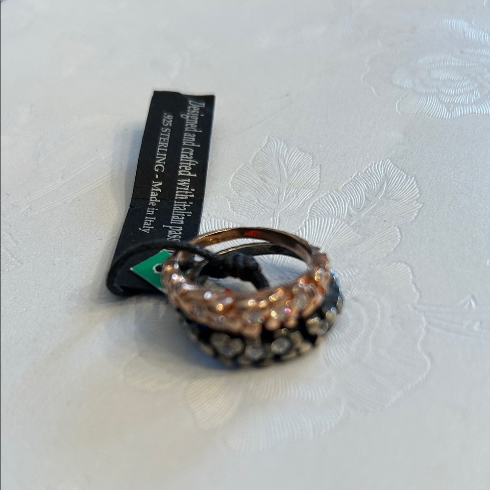 Elegant Black and Gold SS Women's Ring. Made in Italy